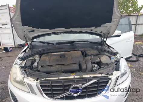 2011 Volvo Xc60 3.2/3.2 R-Design из США, поврежденный, VIN YV4952DL6B2158291